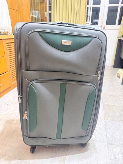 กระเป๋าเดินทางล้อเลื่อน 32 นิ้ว 