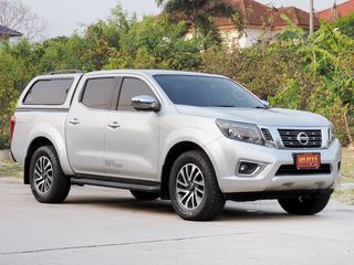 NISSAN NAVARA NP300 2.5 EL CALIBRE AT 4DR 2020 กระบะยกสูง ออโต้ พร้อมใช้