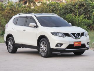 NISSAN X-TRAIL 2.5 V 4WD 4WD SUNROOF 2016 รถบ้าน มือเดียว ไมล์น้อย พร้อมใช้