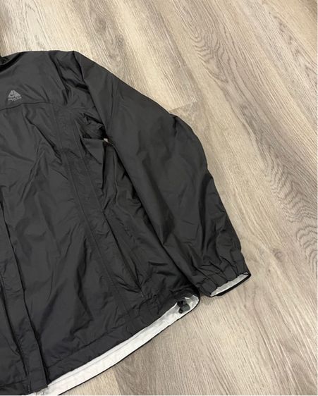 Nike acg black jacket แท้มือสองสภาพมือ1 รูปที่ 4