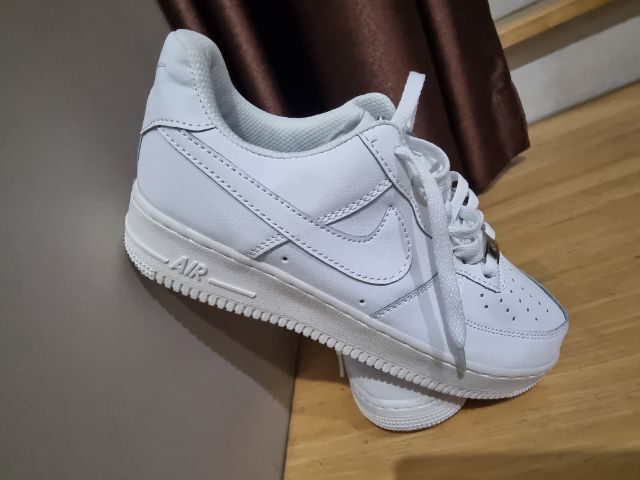 รองเท้า​ ขาวล้วน​Size41 รูปที่ 3