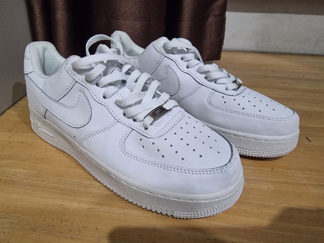 รองเท้า​ ขาวล้วน​Size41 รูปที่ 2