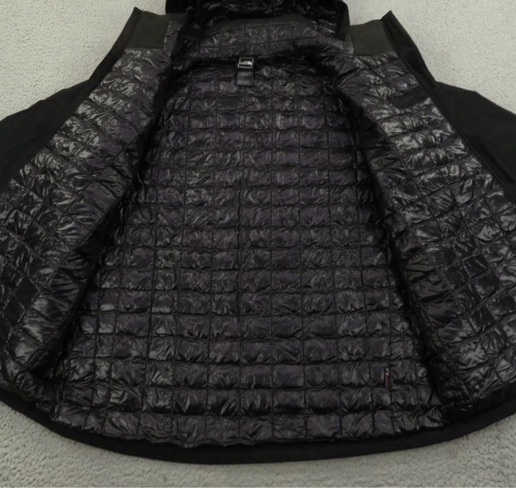 the north face black jacket แท้มือสองสภาพดีมาก รูปที่ 3