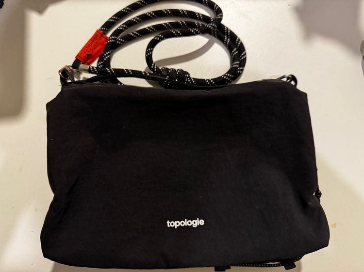 กระเป๋า Topologie