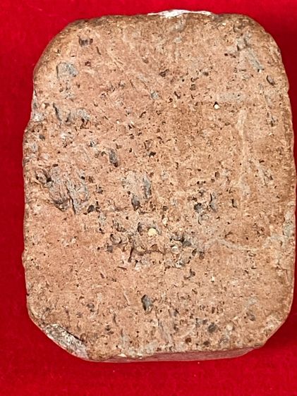 หลวงพ่อฤาษีลิงดำ วัดท่าซุง พระเนื้อดินพิมพ์ทรงครุฑ ยุคต้น ประมาณปี พ.ศ. 2496 รูปที่ 5