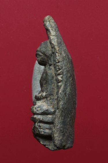 พระรอดลำพูนสวยๆค่ะเก่าค่ะ รูปที่ 4