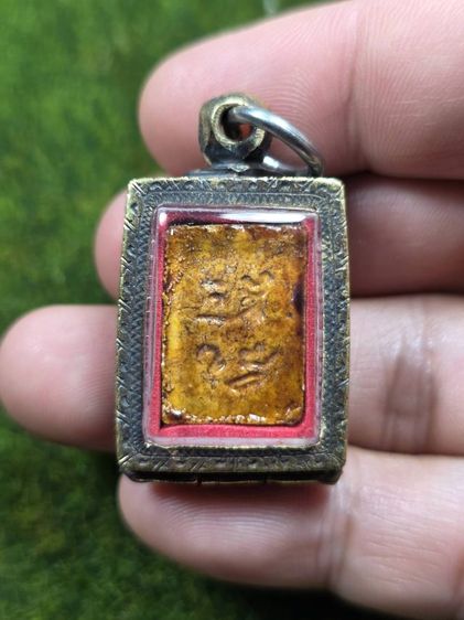 พระผงวัดปากน้ำพร้อมฝังพลอยเก่าๆ รูปที่ 2