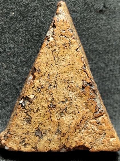 พระนางพญาพิมพ์สังฆาฏิพิษณุโลกครับ รูปที่ 7