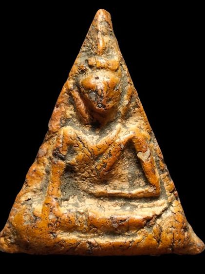 พระนางพญาพิมพ์สังฆาฏิพิษณุโลกครับ