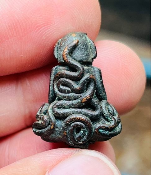 พระปิดตาหลังยันต์ รูปที่ 2