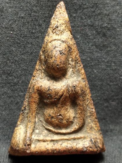 พระนางพญาพิมพ์เข่าตรงพิษณุโลกครับ รูปที่ 18