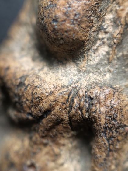 พระนางพญาพิมพ์เข่าตรงพิษณุโลกครับ รูปที่ 6