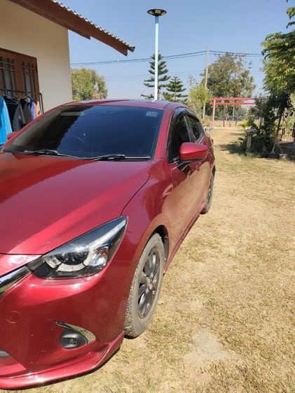 Mazda Mazda 2 2019 1.3 High Connect Sedan เบนซิน ไม่ติดแก๊ส เกียร์อัตโนมัติ แดง รูปที่ 2