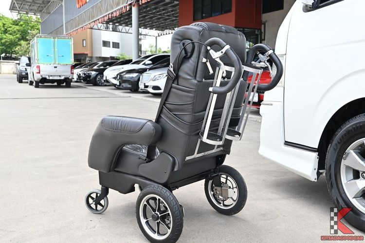 Toyota Ventury 2013 2.7 V Van เบนซิน ไม่ติดแก๊ส เกียร์อัตโนมัติ ขาว รูปที่ 4