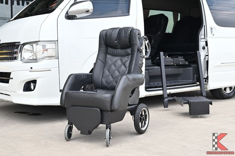 Toyota Ventury 2013 2.7 V Van เบนซิน ไม่ติดแก๊ส เกียร์อัตโนมัติ ขาว รูปที่ 3