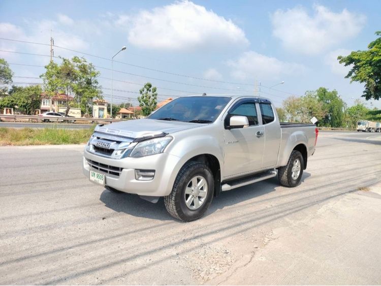 รถ Isuzu D-MAX 2.5 Hi-Lander สี เทา