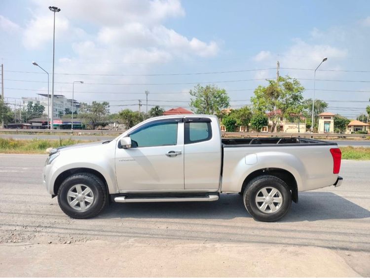 Isuzu D-MAX 2015 2.5 Hi-Lander Pickup ดีเซล ไม่ติดแก๊ส เกียร์ธรรมดา เทา รูปที่ 3