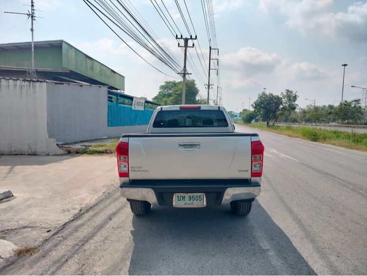 Isuzu D-MAX 2015 2.5 Hi-Lander Pickup ดีเซล ไม่ติดแก๊ส เกียร์ธรรมดา เทา รูปที่ 4