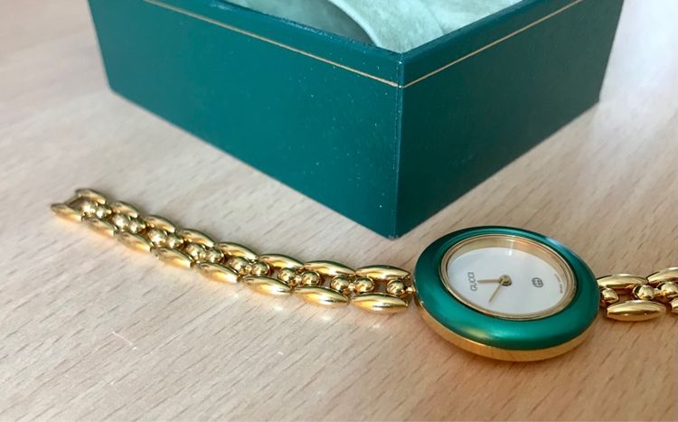 Gucci ของแท้ เครื่องควอทซ์ สภาพดี ใช้งานปกติ รูปที่ 11