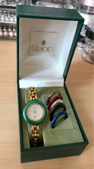 Gucci ของแท้ เครื่องควอทซ์ สภาพดี ใช้งานปกติ รูปที่ 2