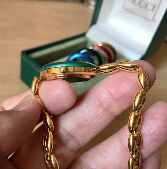 Gucci ของแท้ เครื่องควอทซ์ สภาพดี ใช้งานปกติ รูปที่ 15