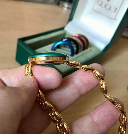Gucci ของแท้ เครื่องควอทซ์ สภาพดี ใช้งานปกติ รูปที่ 13