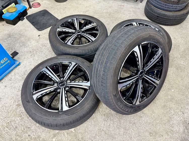 ล้อแม็ก BYD SEAL5 ขอบ 17” 5 รู 114 ถอดป้ายแดง ยาง SAILUN 215-55R17 ปี 25 ตุ่มหน้ายางยังอยู่ครบ รูปที่ 2