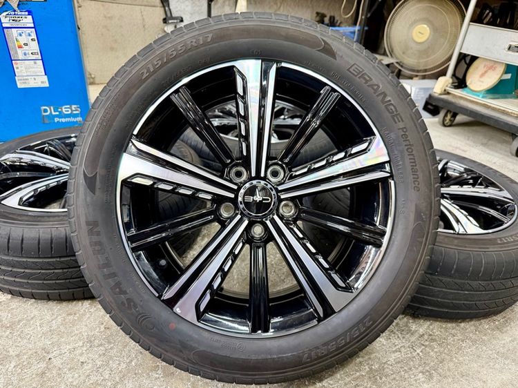 ล้อแม็ก BYD SEAL5 ขอบ 17” 5 รู 114 ถอดป้ายแดง ยาง SAILUN 215-55R17 ปี 25 ตุ่มหน้ายางยังอยู่ครบ