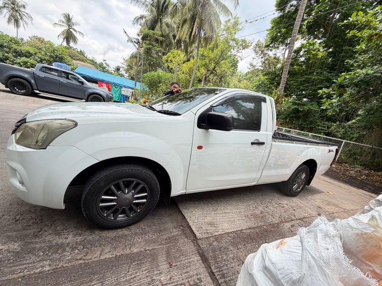 รถ Isuzu D-MAX 1.9 B สี ขาว