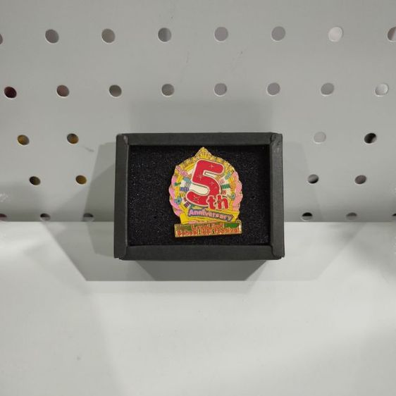 🔥พินเข็มกลัดที่ระลึกจากเกมหรือซีรีส์ Love Live School Idol Festival รุ่นฉลองครบรอบ 5 ปี 5th Anniversary รูปที่ 2