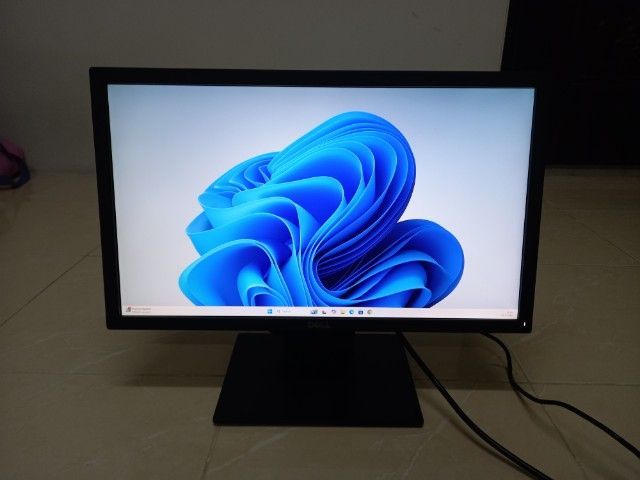 จอภาพ จอคอมพิวเตอร์ Dell E2216H ขนาด 21.5 นิ้ว (Full HD)

