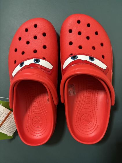 Crocs McQueen size M6 เท้ายาว 24-24.50 cm. unisex ไฟติดคู่ รูปที่ 3