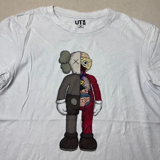 เสื้อยืด Uniqlo​ x​ Kaws​ Size XS 