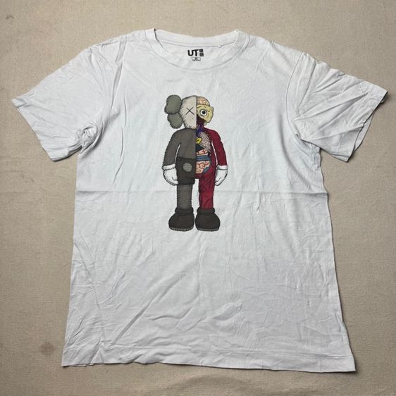 เสื้อยืด Uniqlo​ x​ Kaws​ Size XS  รูปที่ 2