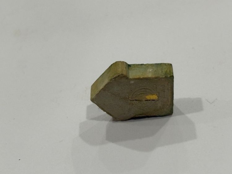 ขุนแผนผงพรายกุมารพิมพ์เล็ก ปี 30 หลวงพ่อสาคร วัดหนองกรับ (รุ่นแรก) ฝังตะกรุดทองคำ รูปที่ 3