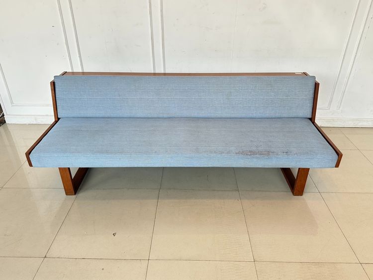 โซฟา 4 ที่นั่งสไตล์ วินเทจ เบาะผ้าสีน้ำเงิน รูปที่ 2