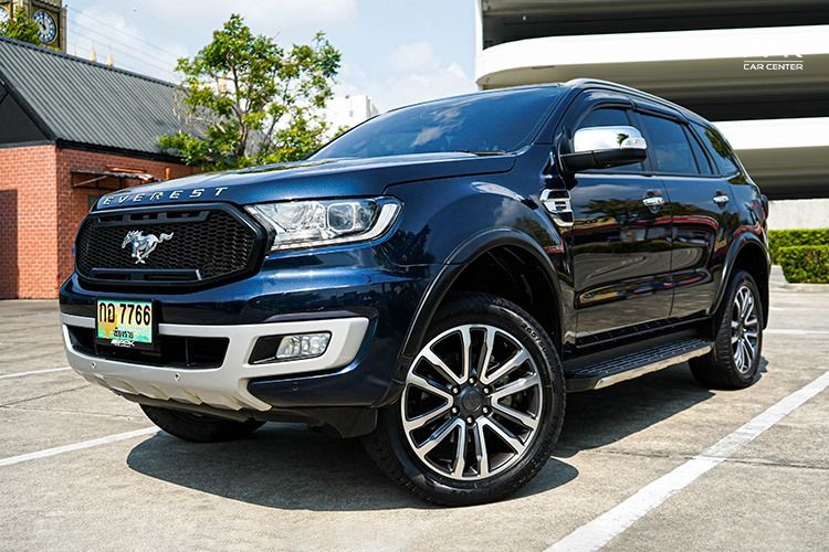 รถ Ford Everest 2.0 Titanium Plus 4WD สี น้ำเงิน