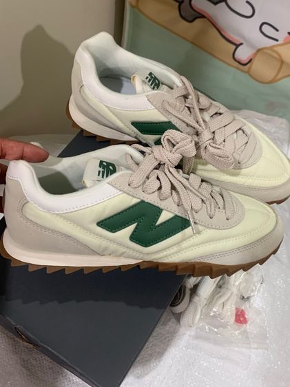 New Balance (Never Used) Size US6.5, 24.5CM, EU39.5