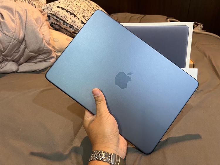 MacBook Neo สี indigo ram 8  rom256GB  รูปที่ 3