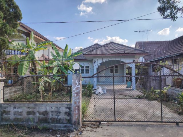 อื่นๆ สร้างเสร็จก่อน 2010 ใช่ ขายบ้านพร้อมที่ดิน อ.เมืองเชียงราย รูปที่ 2