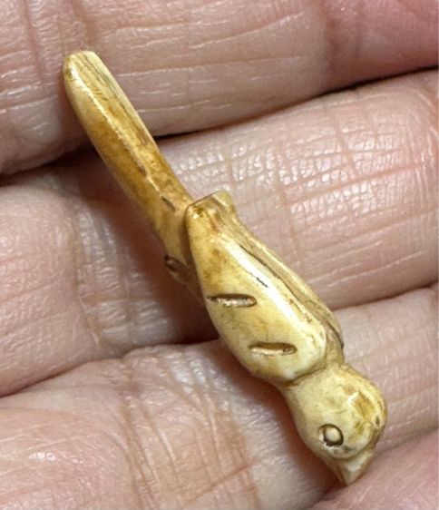 เครื่องรางของขลัง สาริกา เก่าไม่ทราบที่ รูปที่ 4