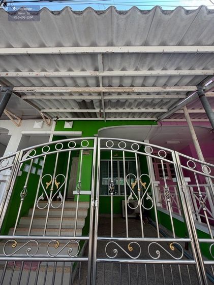 ไม่มี 2024 ทาวน์โฮม 3 ชั้น มบ. ควีนเพลส3 อ่อนนุช 40