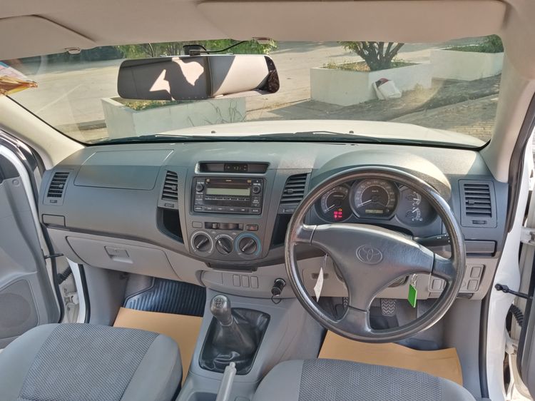 Toyota Hilux Vigo 2011 2.5 J Pickup ดีเซล ไม่ติดแก๊ส เกียร์ธรรมดา ขาว รูปที่ 3