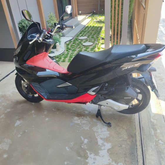 Honda PCX ปี 2019 สีดำแดง รูปที่ 4