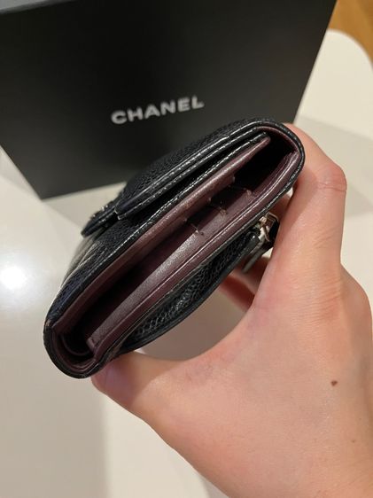 Chanel tri-fold wallet รูปที่ 11
