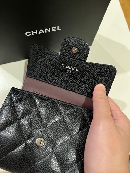Chanel tri-fold wallet รูปที่ 4