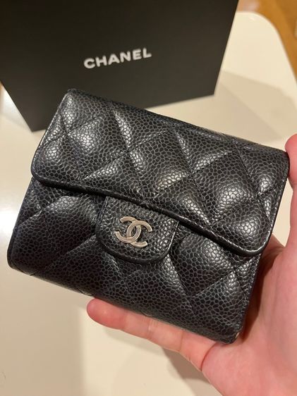 Chanel tri-fold wallet รูปที่ 2