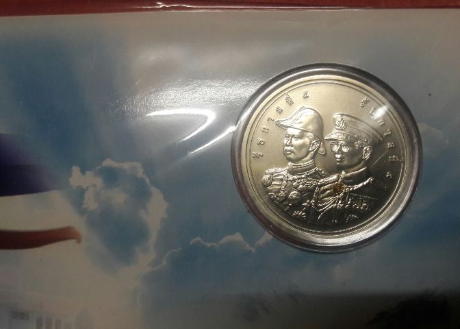 เหรียญ50หลายวาระและเหรียญ100บาทไม่ผ่านการใช้ค่ะ รูปที่ 11