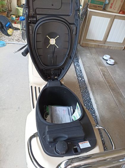 มือเดียววิ่ง 236 โล Vespa LX125  รูปที่ 7