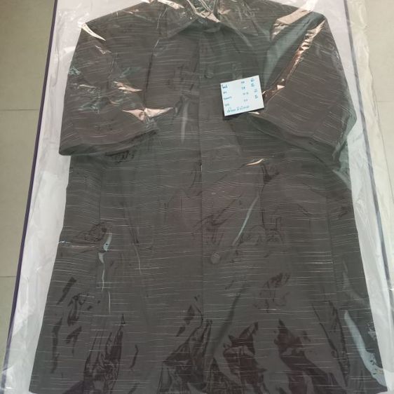 เสื้อเชิ้ตผ้าไหมคอปกผู้ชาย สีน้ำตาล ไซส์ M สภาพเหมือนใหม่ รูปที่ 10